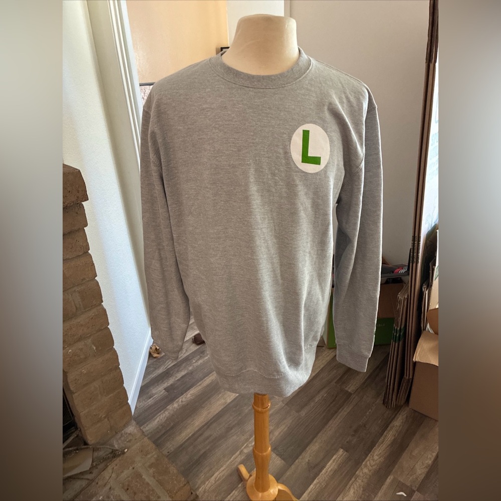 Universal Studios Hollywood Super Nintendo World Luigi Pullover Size XL